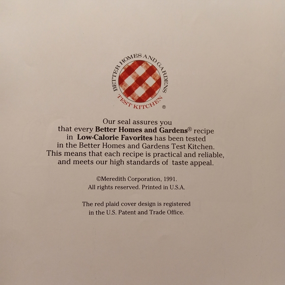 1991 Better Homes & Gardens Low-Calorie Favorites 64 Page Cookbook - Picture 2 of 5